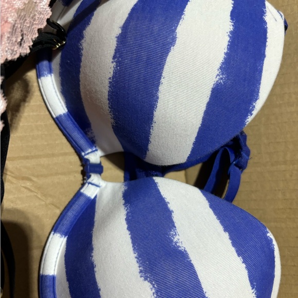 NWT 34 D bundle. - Picture 3 of 5